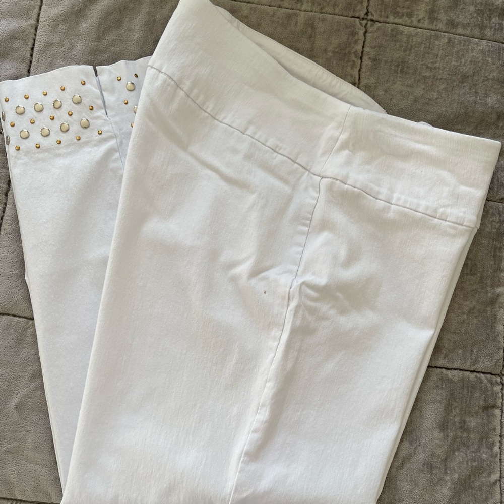 Counterparts White Capris with Gold Studs